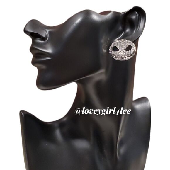 NEW JACK SKELLINGTON RHINESTONE HALLOWEEN EARRINGS - Picture 2 of 9